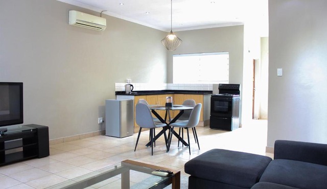 Bella Nova Guest House and Apartments