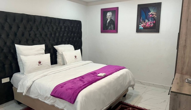 Boutique Ensuite Room Mineheart Hotel, Masvingo