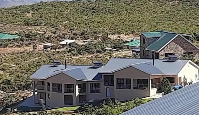 Buffalo Ridge Lodge and the Beauty of Nyanga. Perfect Combination