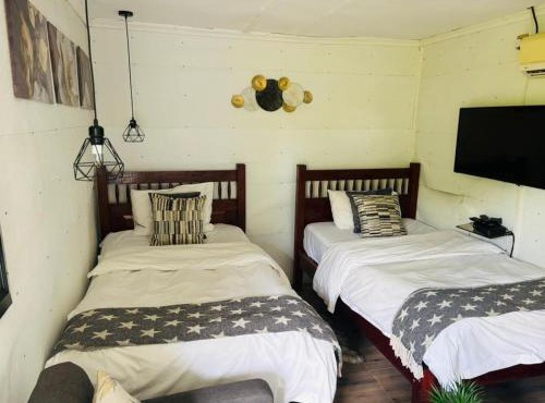 Cabin in The Garden – Kwekwe - 2369