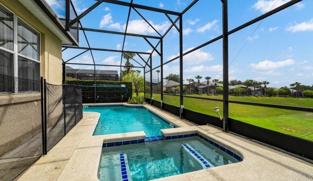 Calabay Parc Luxury Villa With Private Pool and Spa