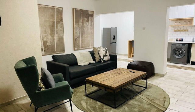 Canvas Lofts 1 – Famona modern 2-bed - 2310