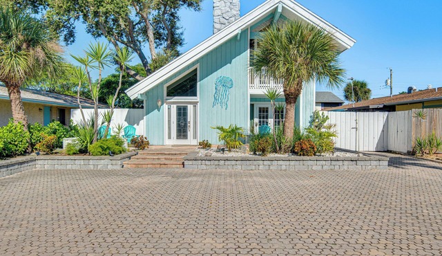 Cape Canaveral Cottage w/Pool - Walk to Beach!