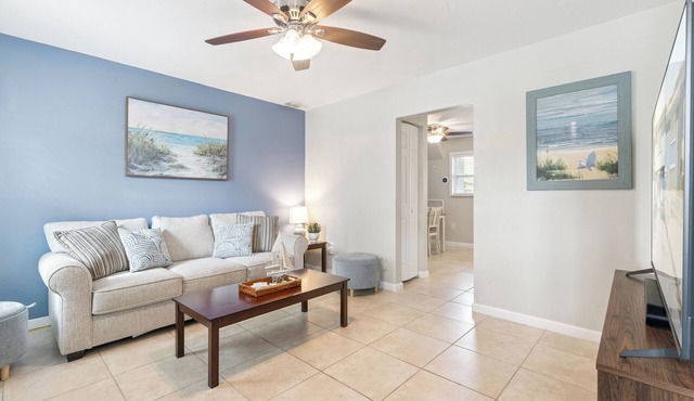 Cape Escape: Beachside Townhome, Walk to Beach w/Private Patio & Balcony 🌊