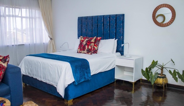 Centrally Located Studio Apartment - 2363