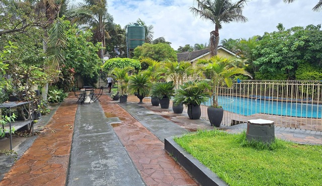 Charming 6-bed House With Swimming Pool in Harare
