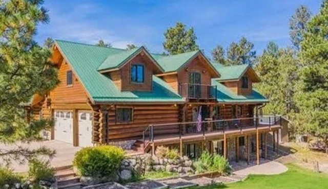 Charming 6-bedroom log cabin in Black Forest perfect for big groups