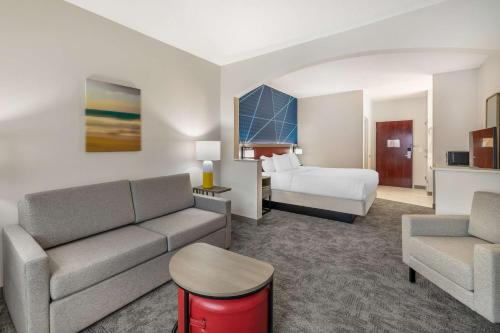 Comfort Suites Redmond Airport