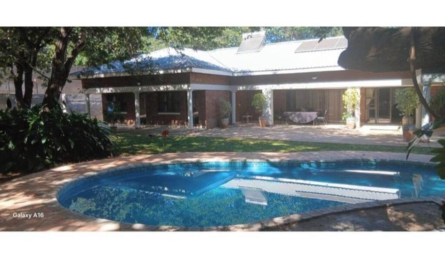 Cosmo Guest House : King Room with Garden View