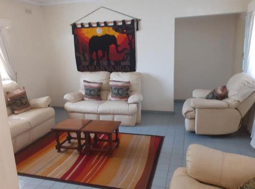 Cottage Sleeps 4 with Pool