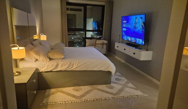 Cozy 1-bedroom apartment in lovely Gaborone with AC, fitness room