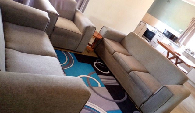 cozy 2 bed 2 bath apartment