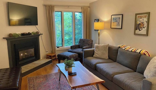 Cozy 3 Bedroom Condo located just steps from Sugarbush