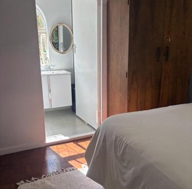 Cozy Ensuite by the Pool near Sam Levys