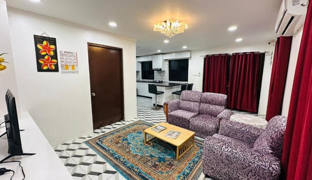Demberlys Hideaway