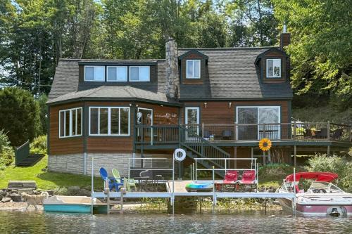 Dock & Views! Lakeside Family Escape in Wilton