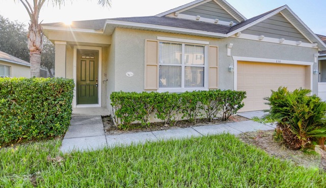 Dog-friendly home near Disney World with private pool, pool spa & washer/dryer