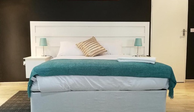 Double L Guest Lodge Palapye
