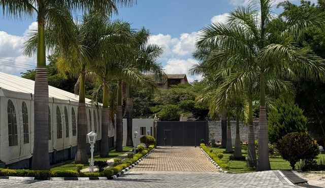 Eleganciana Lodges Ltd