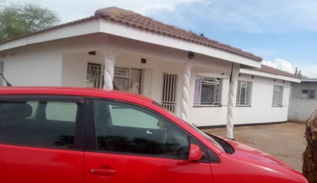 Enjoyable house with WiFi in charming Gaborone and calm siesta fussion.