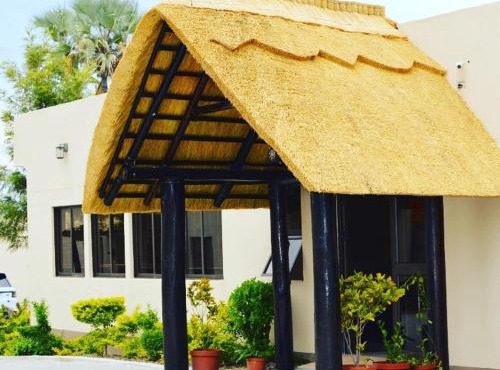 Etang Hotels