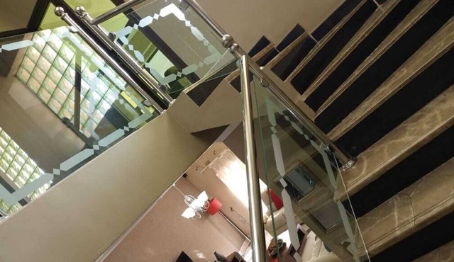 Executive fully furnished apartment close to amenities In Massmedia no001