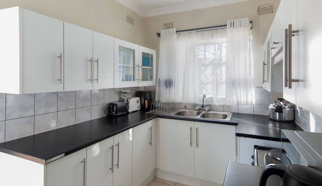 Family friendly 2 bedroom cottage in Greendale Harare