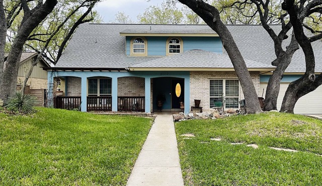 Family Friendly Home in Charter Oaks