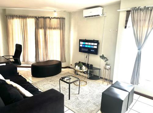 Feel At Home Cosy Apartment