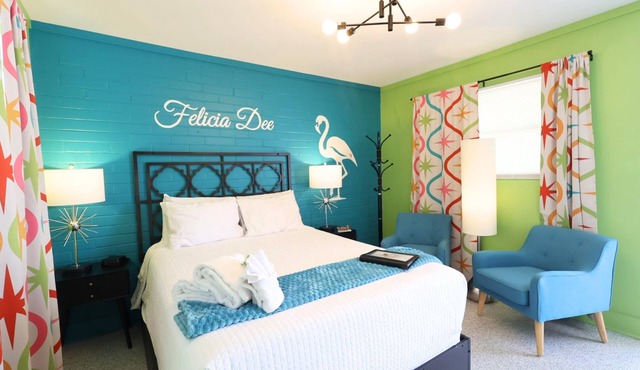 Felicia Dee | Pet-Friendly Sea-Inspired Studio