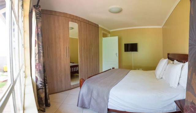 Fully furnished 2 bed-roomed apartments in the leafy northern suburbs of Harare.