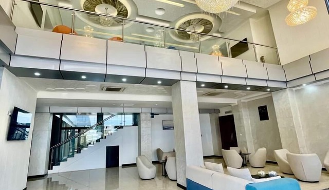 Gloria Inn Hotel