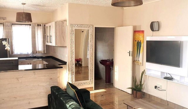 Gorgeous 1-bed Apartment in Harare