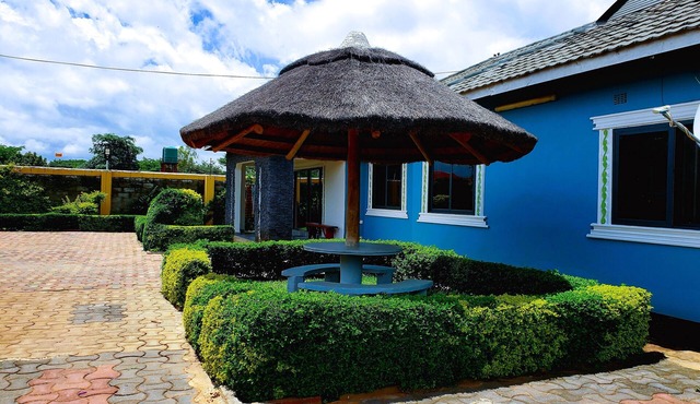Grand Escape w/Private Pool and Free Wi-Fi — Sleeps Large Groups