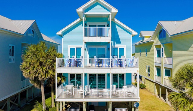 Gulf Front | Community Pool | Elevator