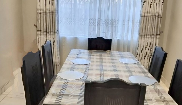 Harare Houghton Park New Holiday home *Borehole, Solar, WFI*