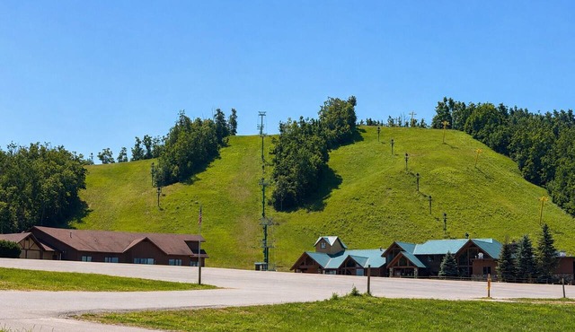 Harbor Springs Near Boyne Highlands Golf & Nubs Nob