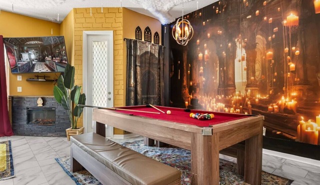 Heated Saltwater Pool w/Arcade & Movie Room Theme