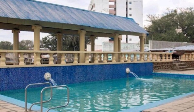 Hotel Redcliff