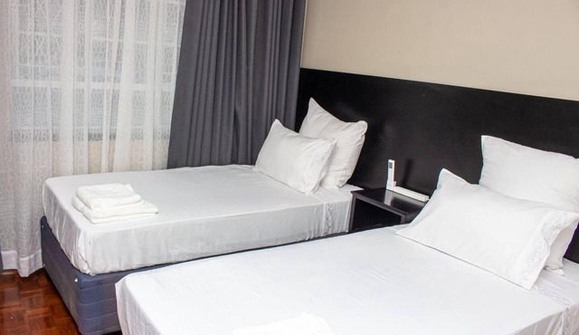 Inviting 3-bed Apartment In The City
