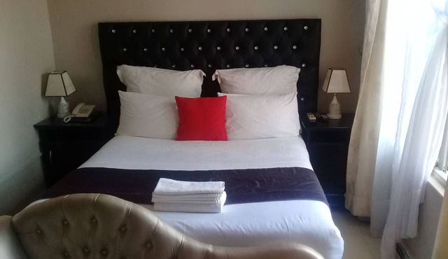Kakwele Lodge & Tours