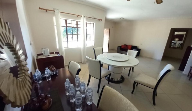 Kandjo's Bed and Breakfast