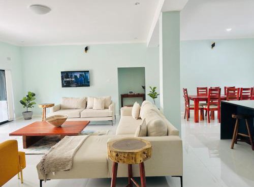 Kayezi House Tranquil Stay
