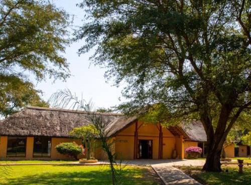 Kayova River Lodge