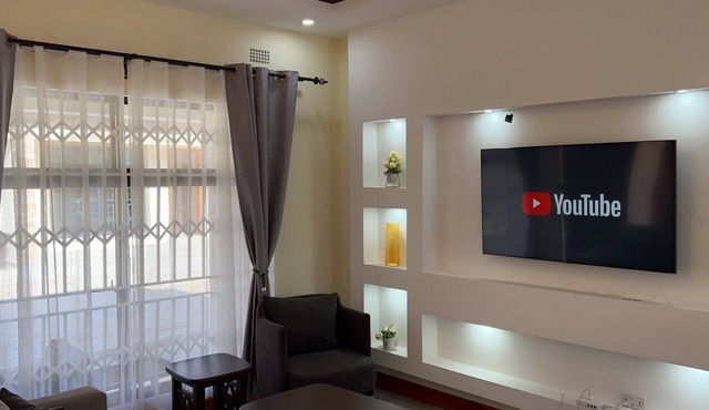 Kick back and relax in this calm, stylish space. Located few miles just east of