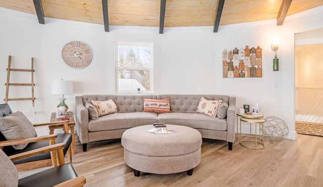 Lakefront lighthouse-style home with central AC, deck & firepit