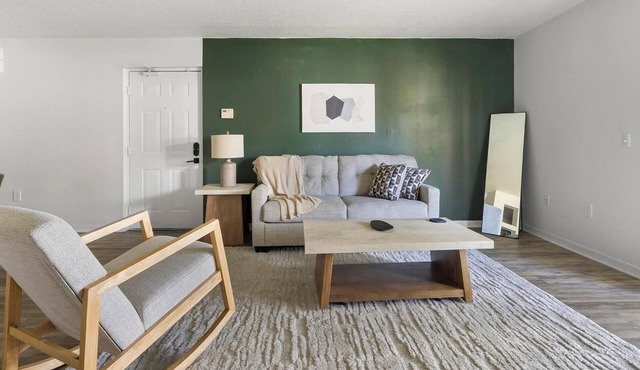 Landing | Incredible 2BD, Gym, Clubhouse