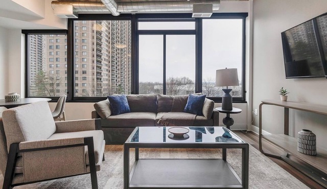 Landing | Modern 1BD, Game Room, Gym