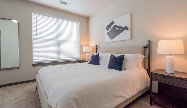 Landing | Modern 3BD, Courtyard, Clubhouse