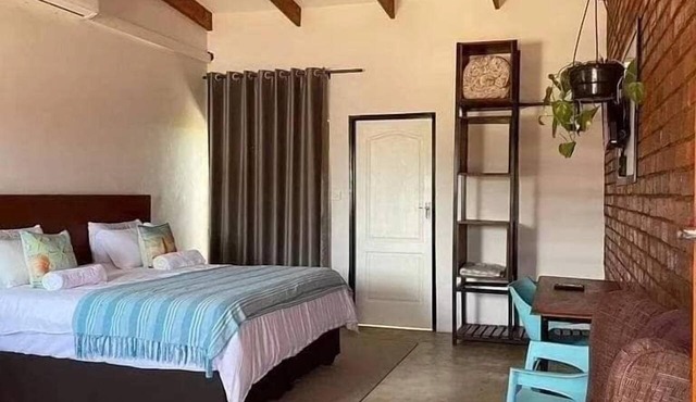 Letlhakeng Park-Route Apartments